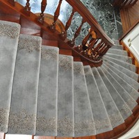 Moquette d'escalier Axminster fabriquée à partir de 80% de laine de Nouvelle-Zélande et de 20% de nylon 6, sensation confortable sous les pieds pour les escaliers d'hôtels de luxe