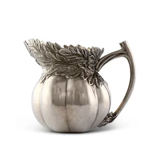 Pichet en métal plaqué or de qualité supérieure, pichet en argent fait à la main avec une finition ultra lisse par Zahid Exports, grand grossiste en métal - Product Image 3