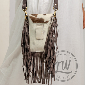 Bolso bandolera de cuero genuino hecho a mano para mujer de estilo bohemio LW negro con estampado de leopardo y decoración de cadena para invierno - Product Image 3