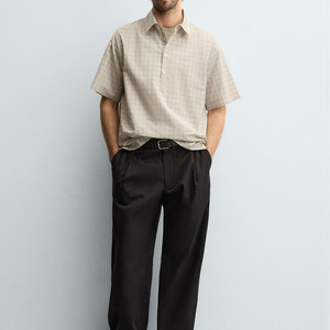 เสื้อโปโลสีพื้นระบายอากาศได้ดีผ้าแห้งเร็วสัมผัสนุ่มและทนทานเหมาะสำหรับสวมใส่สบายๆทุกวันหรือโลโก้ตามสั่ง - Product Image 1