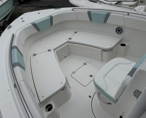 Bateau de pêche d'occasion 2025 Advancedd Explore_r CenterConsole pour les aventures de loisirs en famille, MarineCraft Jetdrive 23FT + Remorque - Product Image 3