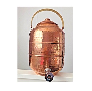 Distributeur d'eau en cuivre antique fabriqué à la main pour l'affichage élégant de la cuisine et l'hydratation quotidienne avec des propriétés améliorant la santé - Product Image 6