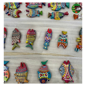 Peint à la main 3D poisson en bois mur Art Unique, Figurine de poisson en bois, sculpté à la main peint poisson en bois Folk Art Coastal Shelf Decor - Product Image 3