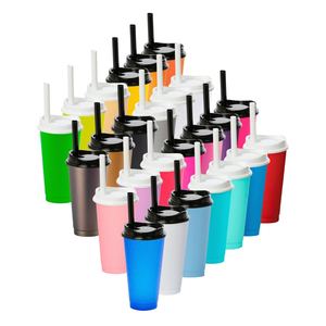 Caja de 120 tazas de Luna reutilizables de 24 oz con tapa y pajitas de tapioca para sus bebidas - Product Image 1