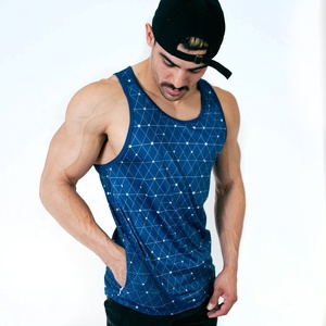 Camiseta sin mangas informal para gimnasio y fitness para hombre, chaleco con tirantes de culturismo con estampado de sublimación para entrenamiento y correr - Product Image 2