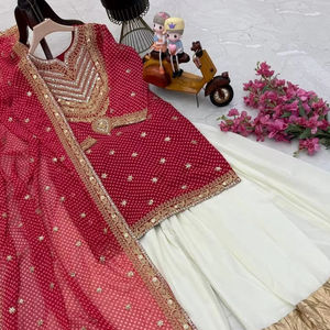 ชุดสาหรี่ผ้าไหมบอลลีวูด ซัลวาร์ คามีซ ชารารา สำหรับงานแต่งงานแบบอินเดียและปากีสถาน พร้อมผ้าคลุมไหล่ ทำจากผ้าไหม ใช้ได้ทุกฤดู TENNECY - Product Image 1