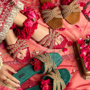 Nueva Llegada, Sandalias Antideslizantes para Mujer Más Vendidas, Suela de Cuero Genuino Hecha a Mano, Forro de Terciopelo, Hecho en Pakistán - Product Image 5