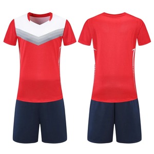 Ensemble de maillot et short de volley-ball pour hommes sans manches jaune en gros, design de couleur personnalisé, impression par sublimation professionnelle, 100% tout - Product Image 2