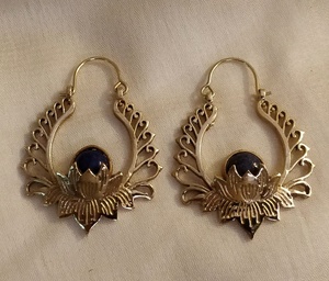 Diseño único Piedra Color oro Pendiente Lapis Piedra Pendiente de aro - Product Image 1