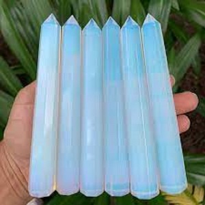 Fournisseur en gros de cristaux de pierre d'agate naturelle artisanale Opale Opalite à facettes Chakra Reiki Tower Point Obélisque Wands - Product Image 1