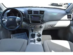 2013 Toyota Highlander SE - Product Image 4