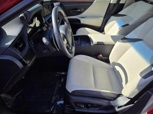 2024 Lexus GS เบาะหนังเทอร์โบ AWD ไฟภายในซีดาน - Product Image 3