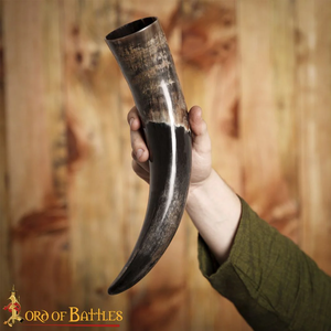 Corne à boire viking personnalisée avec support |   Mug en corne de bœuf naturelle fait main |   Mug à bière nordique personnalisé en cadeau - Product Image 3