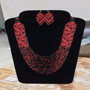 Beautiful Black and Red Chunky Ethnic Beaded Necklaces for Women and Girls Ball Shape Pattern Trendy Style for Wedding Parties - Product Image 3