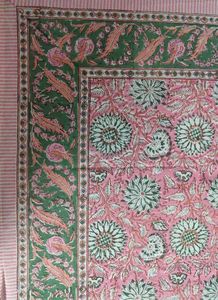 Mantel de Algodón Estampado Floral Moderno y Lujoso Hecho a Mano para Mesa de Comedor - Product Image 3