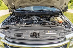 Neatly Used 2021 F-ord F-350 Super Duty Platinum 4x4 6.7-Liter Turbodiesel V8, Tremor Off-Road Package, Unmodified - Product Image 6