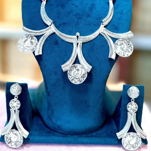 Collier statement en spirale abstraite de haute couture avec boucles d'oreilles à pampilles évasées spectaculaires et bague assortie en spirale 63086 - Product Image 1