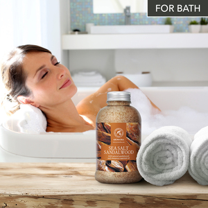 Aromatika Bois de Santal Sel Marin Naturel en Cristal pour le Bain 600g en Pot Plastique avec Huile Chaude de Cannelle pour Soin Corporel Revitalisant - Product Image 4