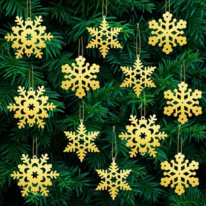 Ornement décoratif de Noël suspendu en métal fabriqué à la main pour la décoration d'arbre de vacances festive et la décoration de la maison - Product Image 5