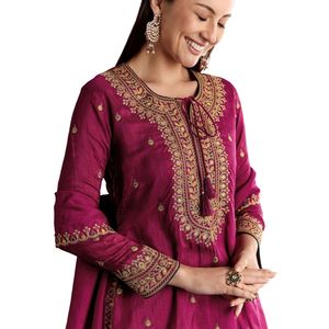 Vino seda Kurta Palazzo SuitWith Zari & Butti Dupatta venta al por mayor mujeres Ropa Étnica OEM fábrica de ropa proveedor a granel moda - Product Image 2