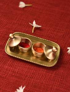 Boîte à épices en laiton de style héritage pour la décoration de cuisine culturelle reflétant les valeurs traditionnelles indiennes - Product Image 4