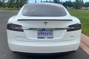 Pristine clean 2015 Tesla Model S 85D - Product Image 2