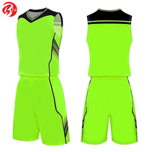Fabricant pakistanais maillot de sport Votre propre conception Uniforme de basket-ball confortable Ensembles de vêtements de basket-ball respirants pour adultes - Product Image 5