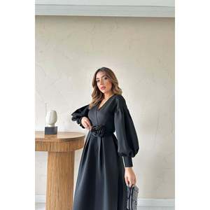 Vestido de Buceo Negro con Detalle de Rosa - Negro - Product Image 3