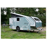 Caravane de camping moderne et luxueuse avec châssis à essieu unique de 15 pieds, 4 vérins stabilisateurs, lit queen size, conception étanche