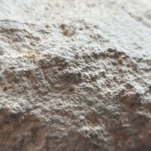 La pirofilita de alta pureza actúa como un relleno no reactivo para siliconas de grado médico, lo que garantiza la bioseguridad. - Product Image 1