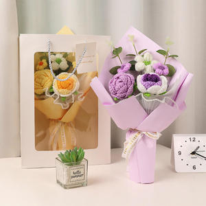 Ramo de Rosas Tejidas a Mano con Lana, Regalo de Graduación para el Día de San Valentín, Flores de Ganchillo al por Mayor para Comercio Exterior - Product Image 3