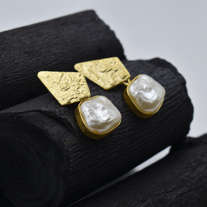 ต่างหูหมุดไม้ถูพื้นทองเหลืองแฟนซีของผู้หญิงเครื่องประดับแฟชั่นที่มีคุณภาพดีที่สุดสำหรับสุภาพสตรีขายส่งสินค้าส่งออกจากอินเดีย - Product Image 4