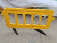 Barrera de plástico para el tráfico vial Barricada de seguridad de plástico Valla de tráfico Barandilla con soplado