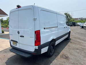 Mercedes-Benz Sprinter 2500 144 Crew SUV RWD Diesel Automatique 2024 - (Occasion - Excellent État) Démarrage à Distance Bluetooth - Product Image 2