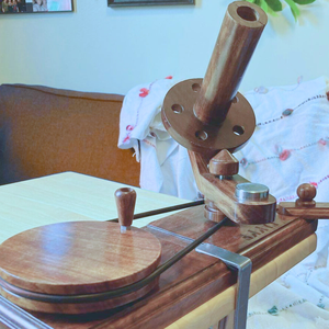 Devanadera de bolas de hilo manual de madera de alto rendimiento, movimiento silencioso y Spinner de hilo de gran capacidad para ganchillo - Product Image 3