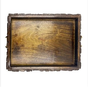 Élégance rustique en bois de manguier de qualité supérieure: plateaux de service rectangulaires avec poignées en laiton et écorce de bois au prix de gros - Product Image 4