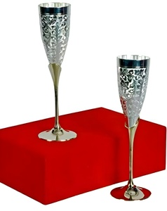 Elegant Handcrafted Polished 100% Pure Copper Eco-Friendly Durable Reusable Leak Proof Outdoor Use <b>Water</b> <b>Bottles</b> for Bar - Product Image 4