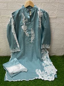 Indien ethnique femmes broderie florale tunique été femmes tunique O décolleté et bas avec coupe travail manches longues tunique décontractée - Product Image 4