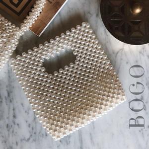 Bolso de mano de lujo hecho a mano para mujer, Cuentas, cristales, adornos de cadena de diamantes, cierre abierto geométrico para fiestas nocturnas diarias - Product Image 1