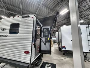 J-a-y-c-o J-a-y F-lig-ht S-l-x Sport 1-4-0-T-B d'occasion 2026 à vendre - Product Image 6