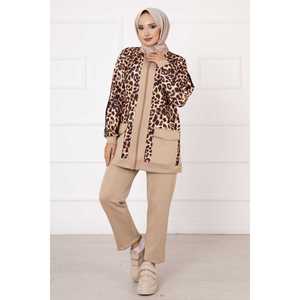 Conjunto Casual de Dos Piezas con Estampado de Leopardo y Visón, Talla XS, Top Corto sin Cuello y Pantalones Cortos Ajustados para Otoño - Product Image 4