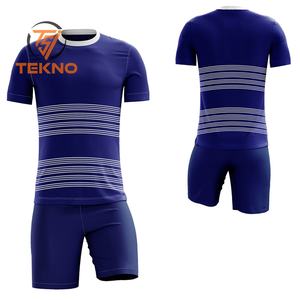 Uniformes de sublimación de poliéster 100% de calidad superior para adultos, conjuntos de camisetas de fútbol de estilo superior con impresión de logotipo personalizado para niños - Product Image 3