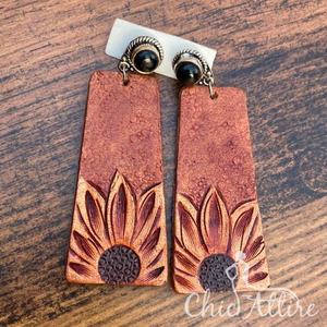 Nouvelle arrivée Style occidental usiné à la main sculpture boucles d'oreilles en cuir femmes mignon à la mode larme boucle d'oreille en cuir usiné bijoux de mode - Product Image 1