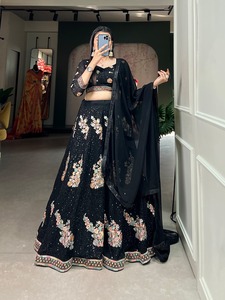 El último diseñador Georgette Bordado Secuencia Hilo Trabajo Lehenga Choli Por Fab Zone - Product Image 4