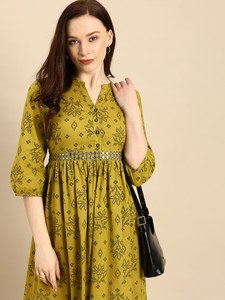 Vestidos de Algodón Suave para Mujer, Última Moda 2024, Estampados con Motivos Étnicos Verdes, Corte Evase, Manga Larga, Cuello en V, Vestido Elegante - Product Image 3