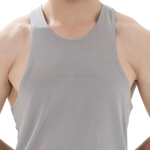 Camiseta de entrenamiento de algodón para hombre, camiseta sin mangas con sisas caídas y ajuste deportivo, secado rápido y transpirable, marca personalizada ecológica - Product Image 1