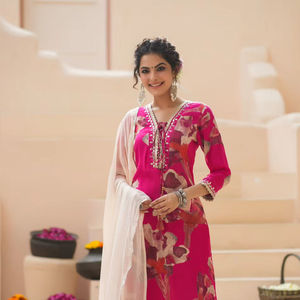 เคอร์ตาผ้าไหมผ้าฝ้ายปักสีบานเย็นพร้อมกางเกงขายาวสีพื้นและผ้าชิฟฟอน - Product Image 1