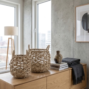 Panier de rangement moderne en jonc de mer naturel, écologique, avec poignée en maille ouverte, pour décoration de table et d'intérieur - Product Image 6
