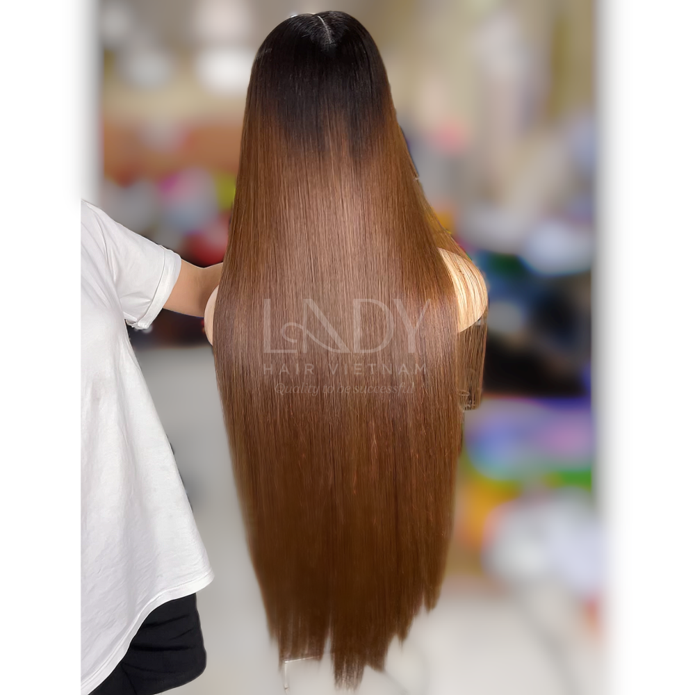 สีน้ำตาล