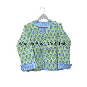 Chaqueta Acolchada con Estampado Floral Hecha a Mano, Chaqueta de Algodón Acolchada Vintage para Otoño e Invierno, Ropa Exterior India para Mujer para Todas las Ocasiones - Product Image 2